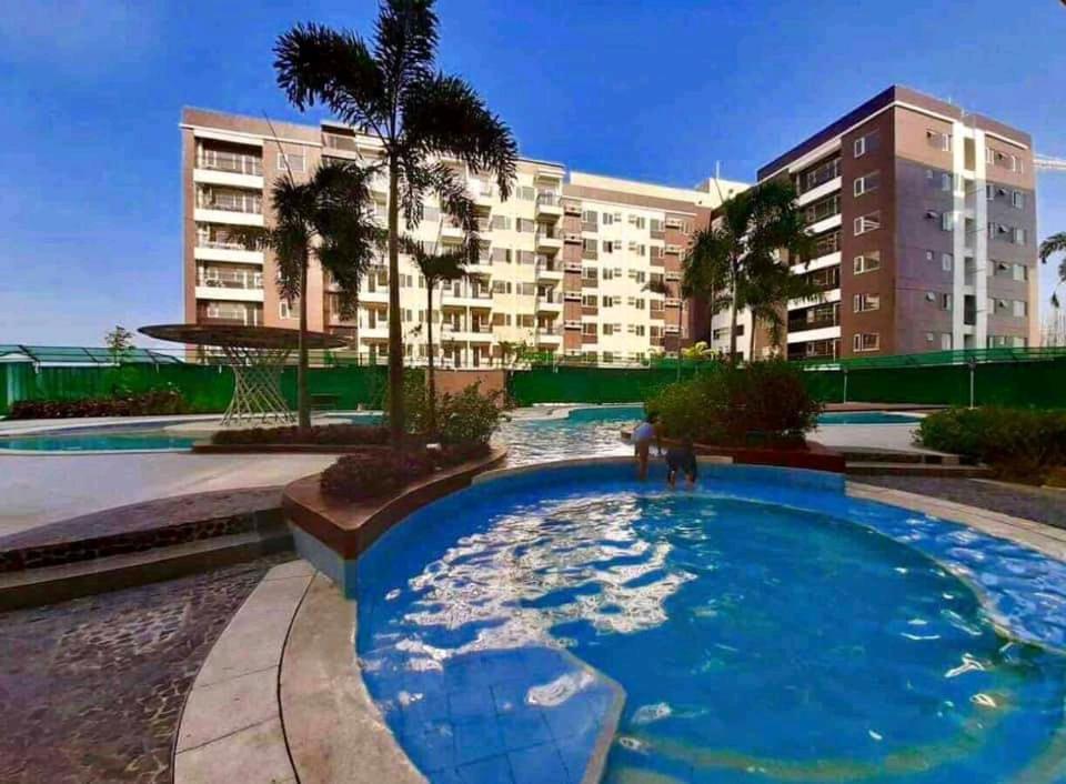 Avida Atria T2-F ,5Mins To Festive Walk And 4 Mins To Iloilo Convention Center Lejlighedshotel Eksteriør billede