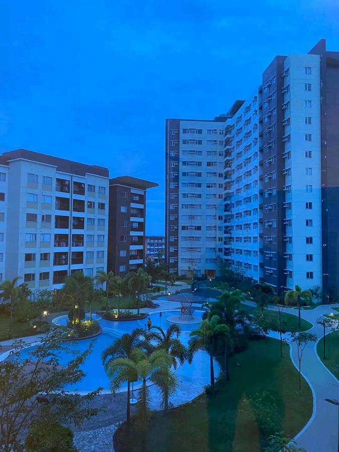 Avida Atria T2-F ,5Mins To Festive Walk And 4 Mins To Iloilo Convention Center Lejlighedshotel Eksteriør billede